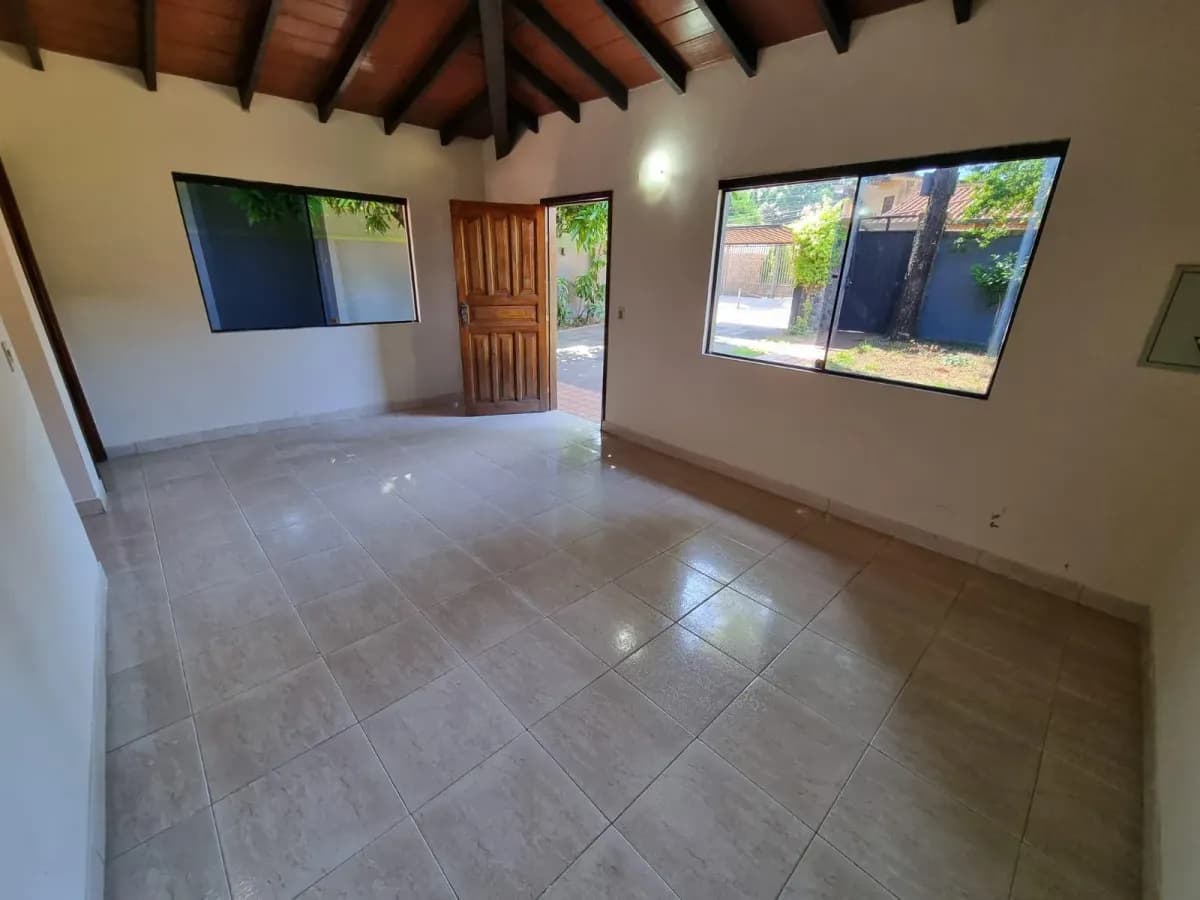 Local Comercial de 160m² en Venta en San Felipe, San Lorenzo - Image 7