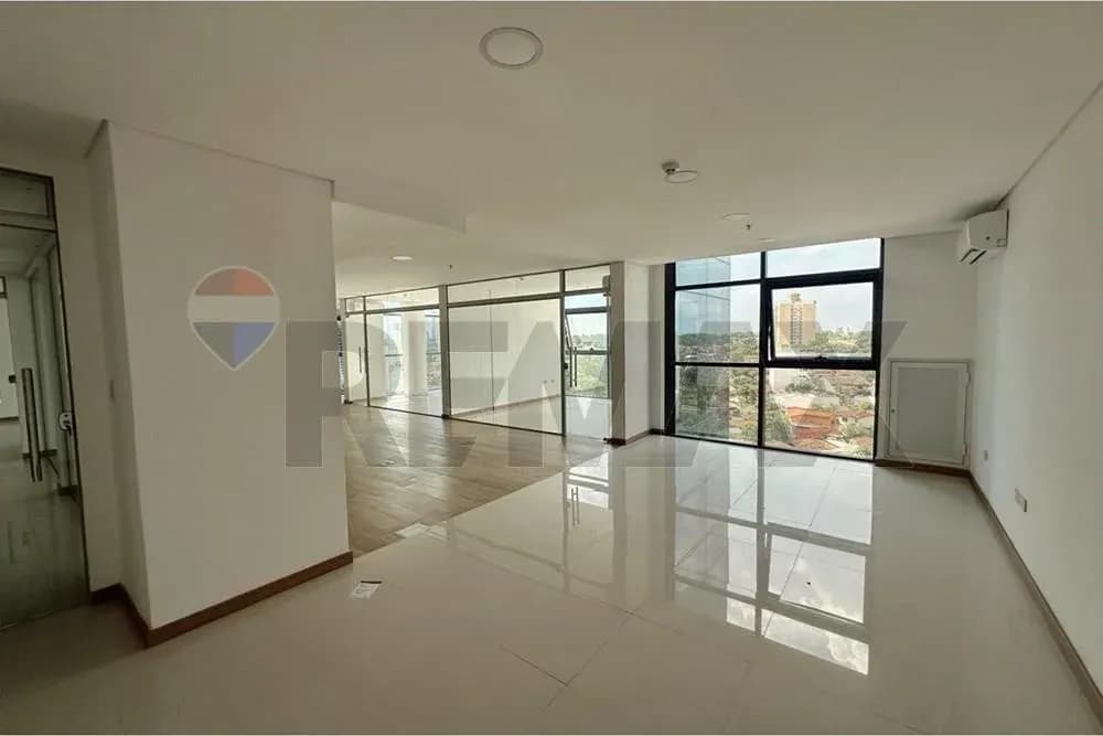 Espaço Comercial de 437m² para Alugar em Ycuá Satí, Asunción - Image 25