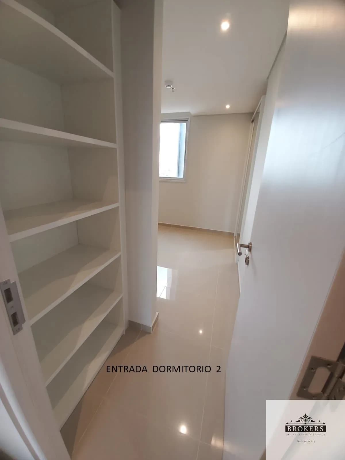 Departamento de 2 dormitorios en Alquiler en Mariscal Estigarribia, Asunción - Image 8