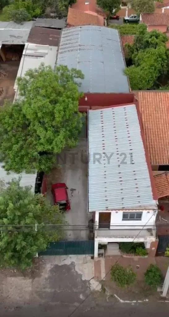 Warehouse of 420m² for Sale in Santisima Trinidad, Asunción