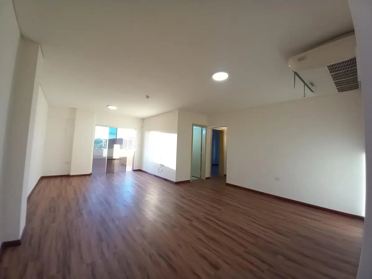 Departamento de 3 dormitorios en Alquiler en Recoleta, Asunción - Image 3