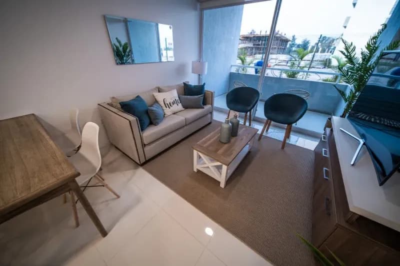 2-Bedroom Apartment for Sale in Central, Mariano Roque Alonso - Image 2