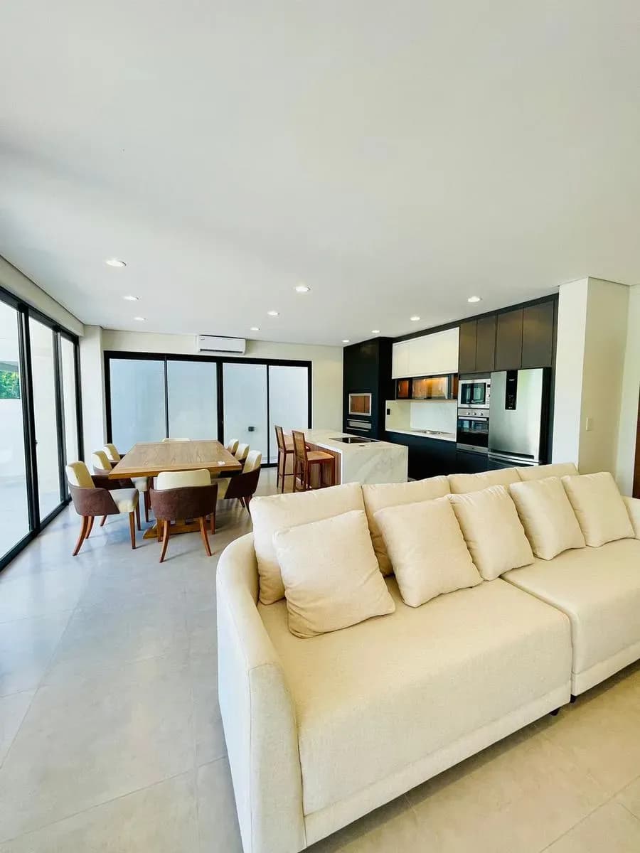 Casa de 4 dormitorios en Venta en San Bernardino - Image 15