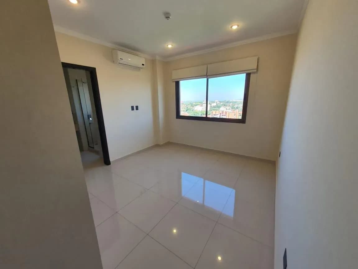 Departamento de 3 dormitorios en Venta en Las Lomas (Carmelitas), Asunción - Image 3