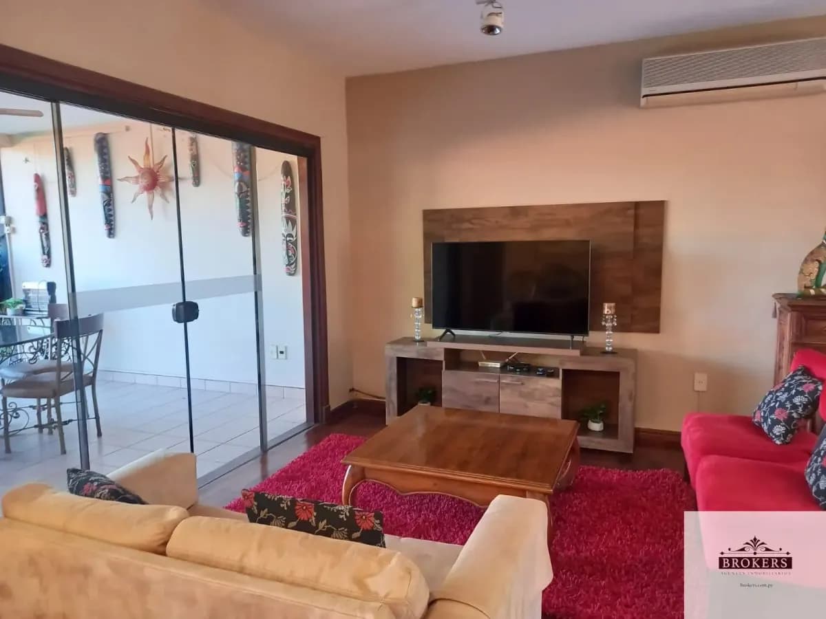 4-Bedroom House for Sale in Los Laureles, Lambaré - Image 18