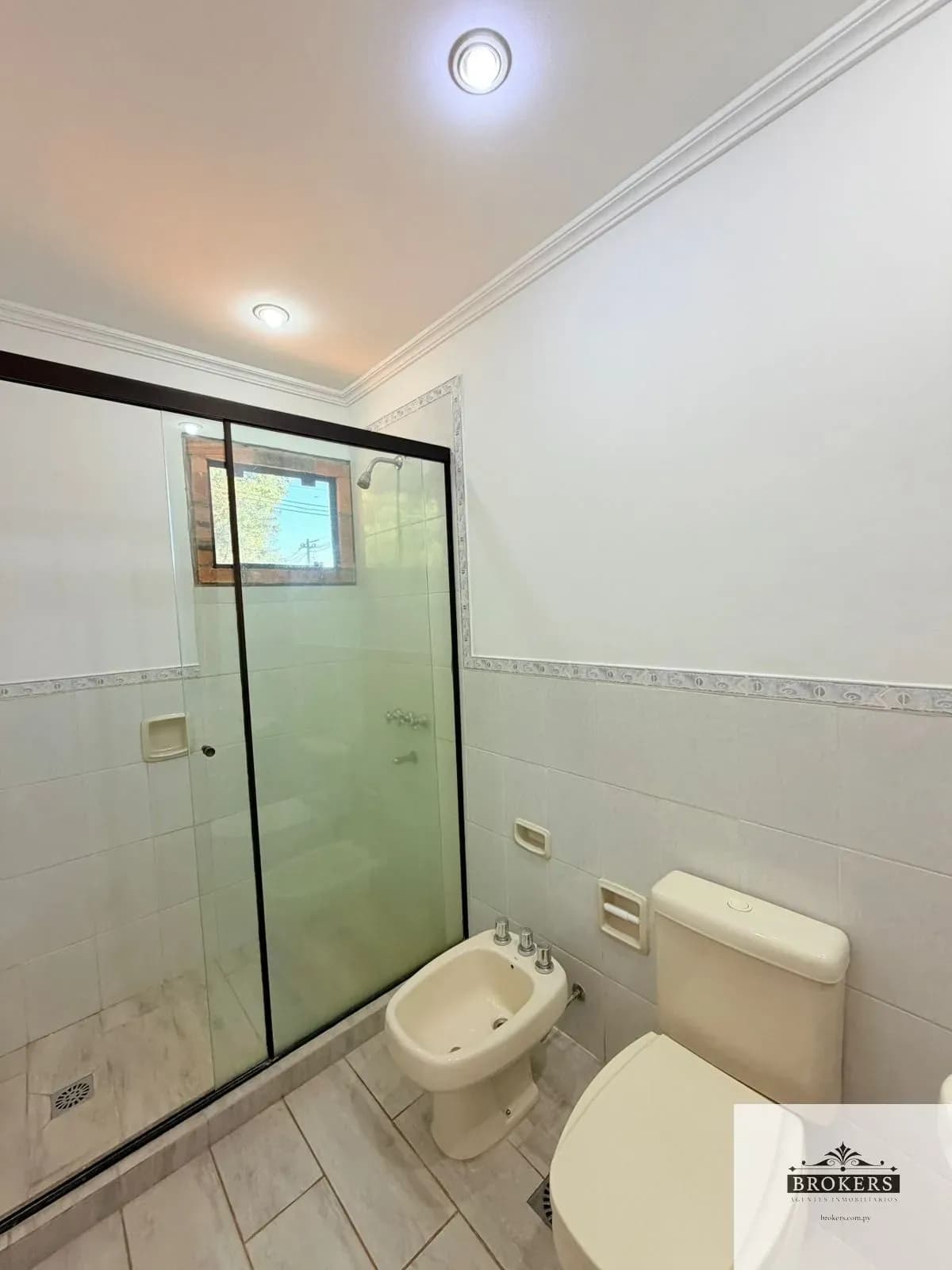 Casa de 3 dormitorios en Venta en Estanzuela, Fernando de la Mora - Image 18
