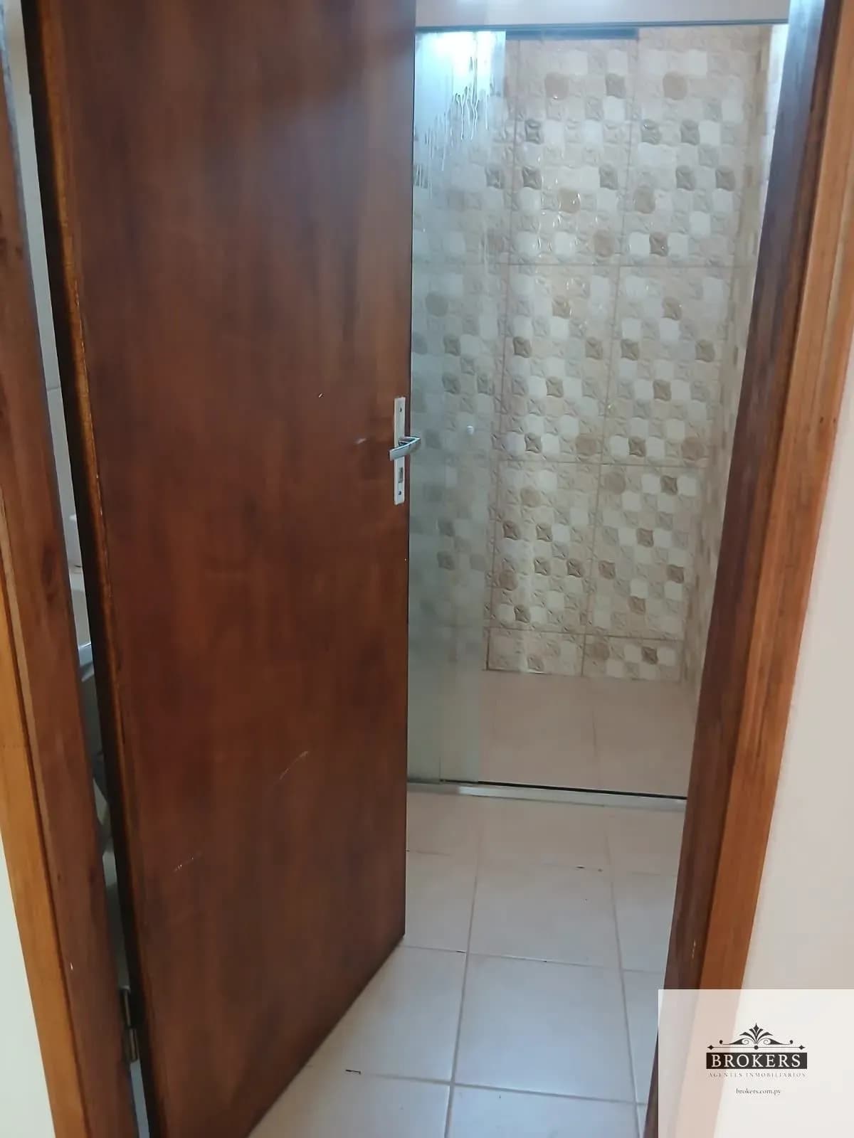 2-Bedroom House for Sale in Achucarro, San Antonio - Image 9