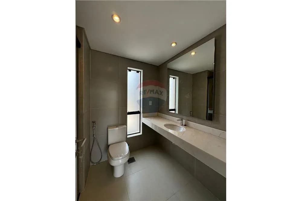 3-Bedroom House for Sale in Loma Merlo, Luque - Image 23