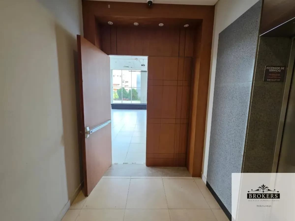 Commercial Space of 420m² for Rent in Ycuá Satí, Asunción - Image 11