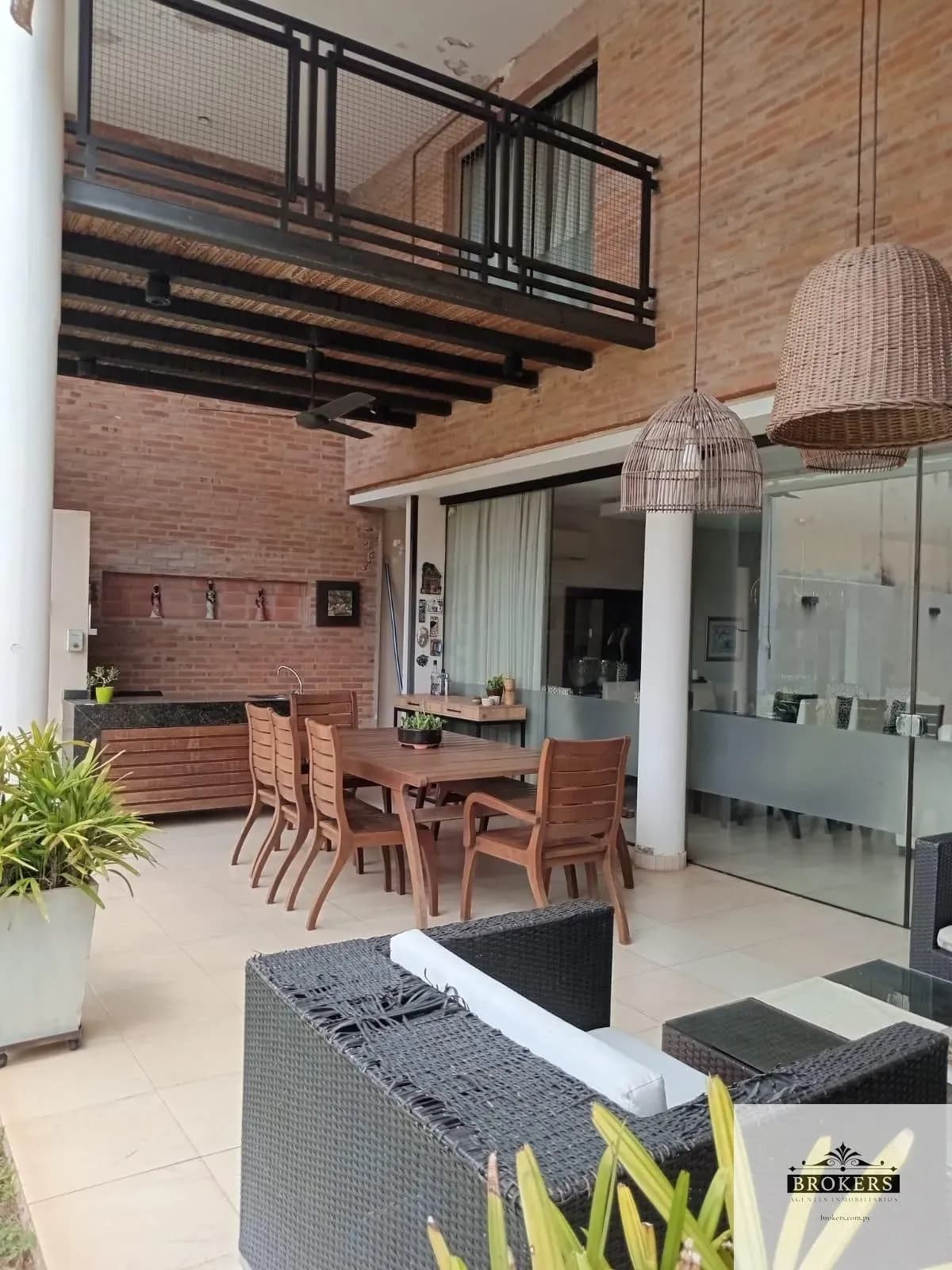 Casa de 3 dormitorios en Alquiler en Mburucuyá, Asunción - Image 4