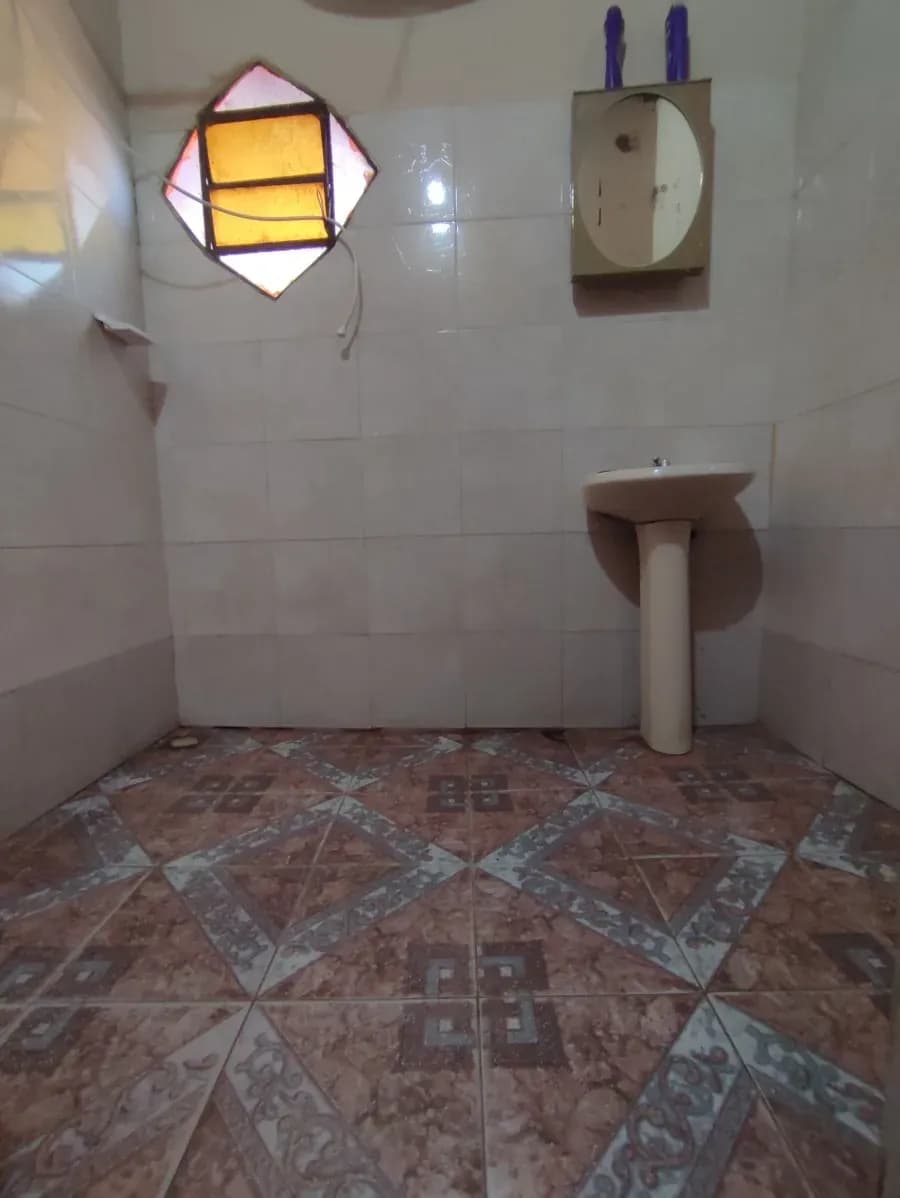4-Bedroom House for Sale in Monseñor Bogarín, Mariano Roque Alonso - Image 7