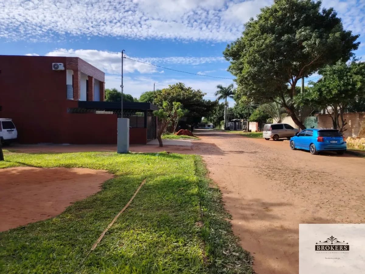 Terreno de 360m² en Venta en Mitai, San Lorenzo